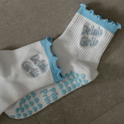 Delulu Girlie Grip Socks