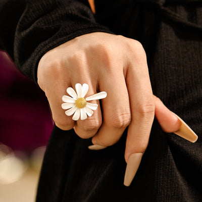 PERSONALIZED THINK ABOUT YOU EVERY DAISY RING
