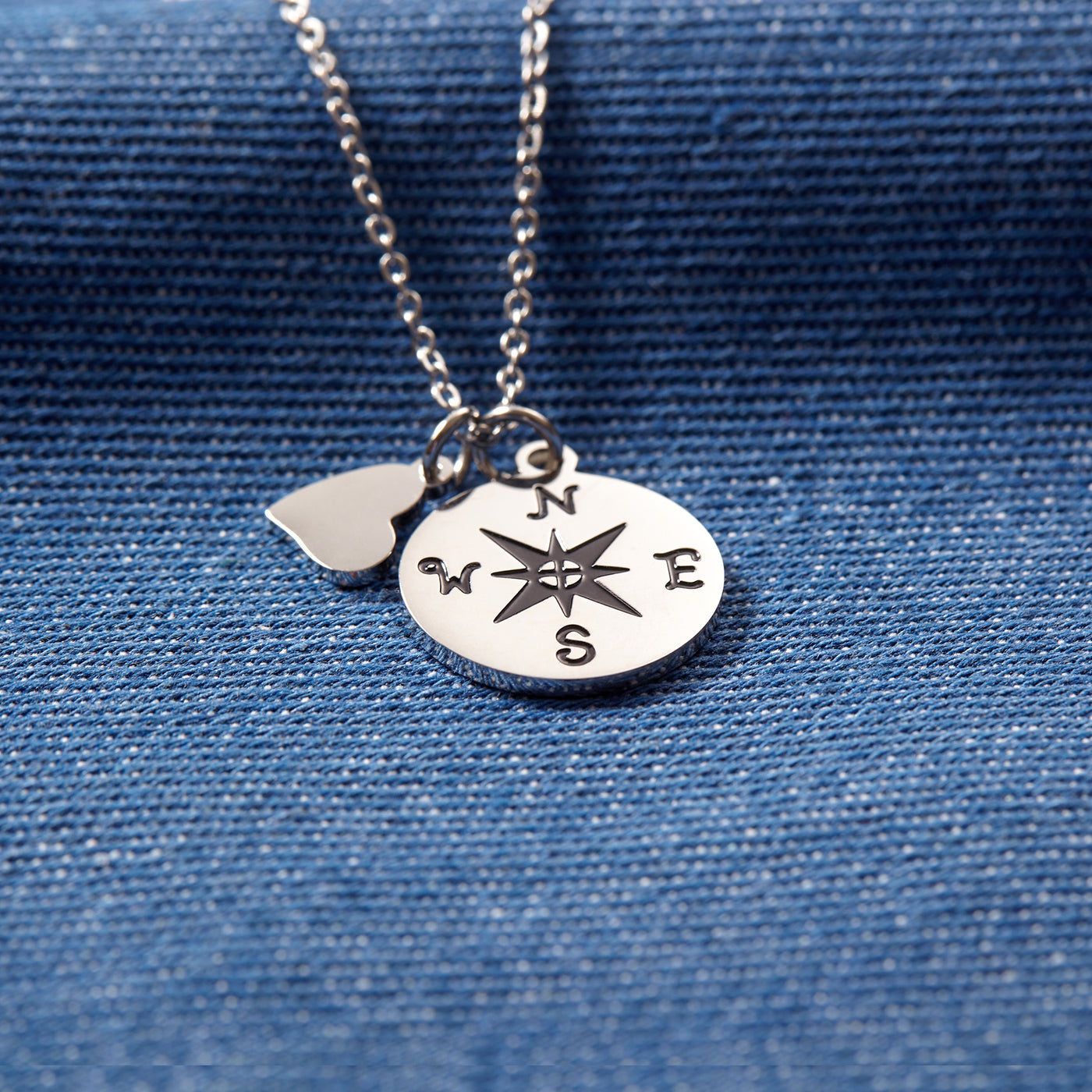 MOVE CONFIDENTLY COMPASS HEART NECKLACE