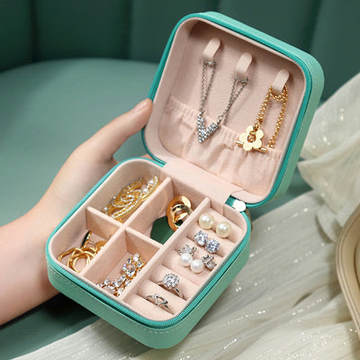 Simple Portable Jewelry Box