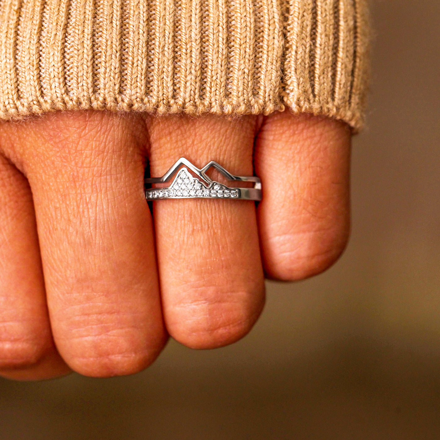 TO MY DAUGHTER ALWAYS GET STRONGER MOUNTAIN RING